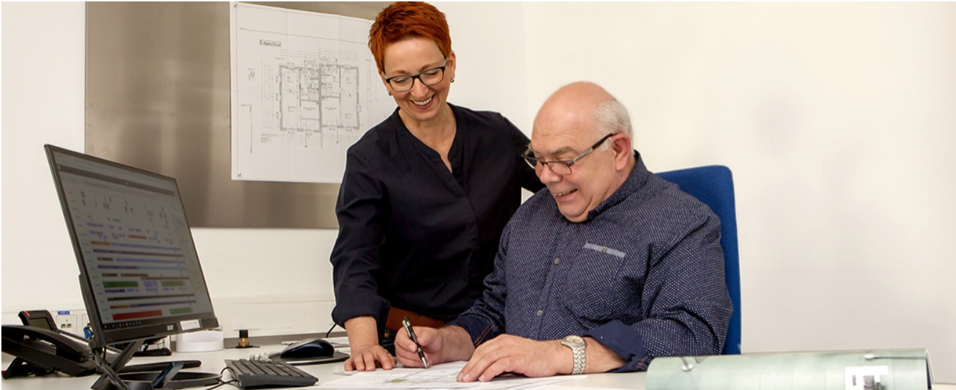 Bernhard und Ramona Keil im Büro